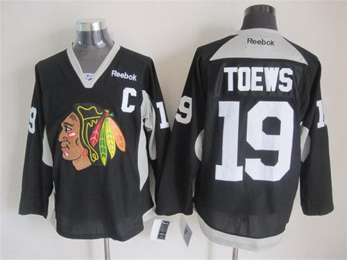Jonathan Toews Chicago Blackhawks black jersey
