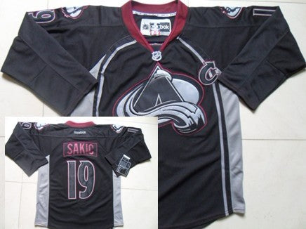 Joe Sakic Colorado Avalanche black jersey