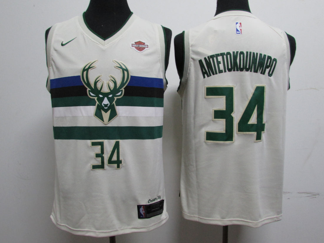 Giannis Antetokounmpo Milwaukee Bucks white jersey