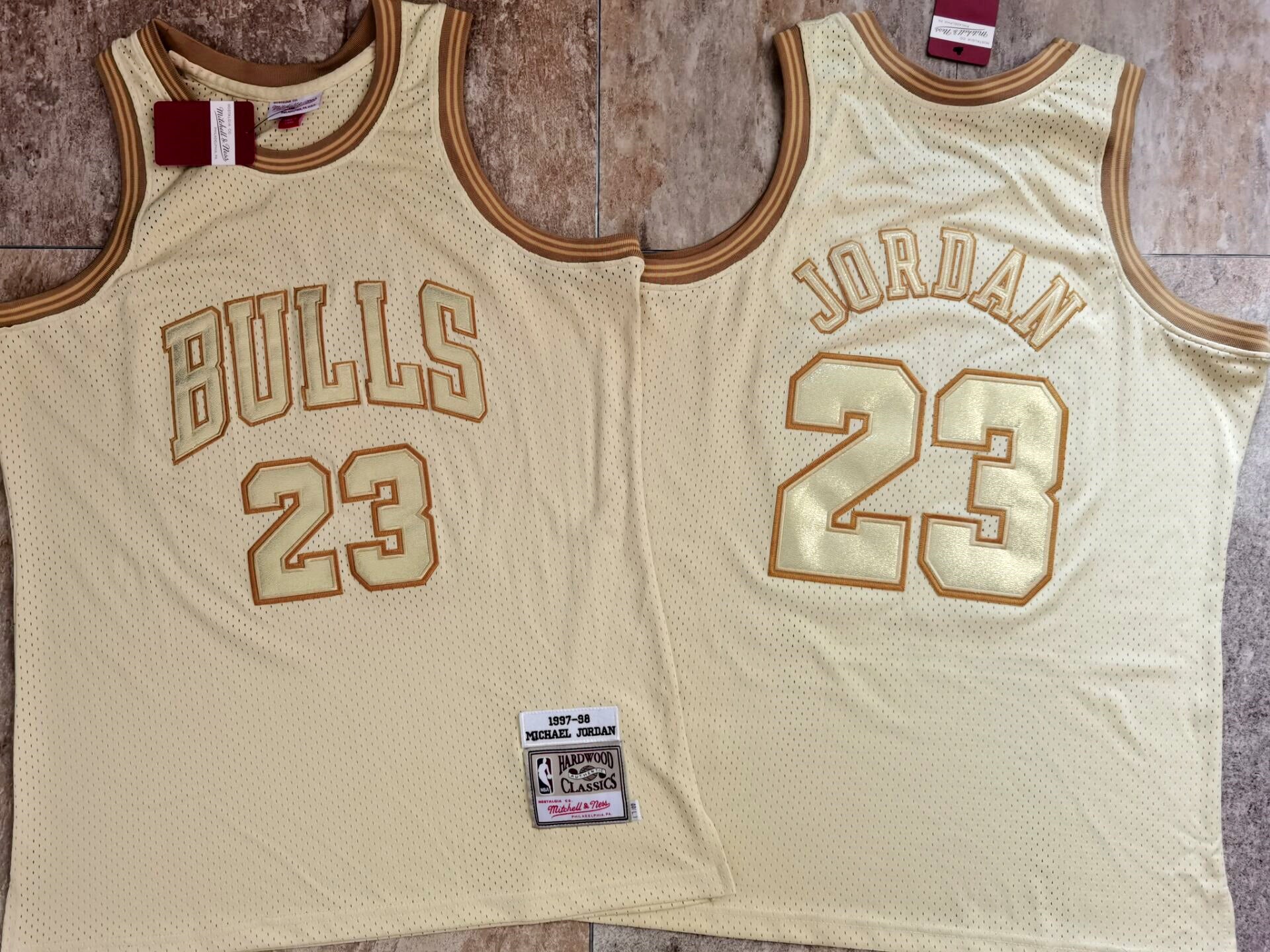 Michael Jordan Chicago Bulls cream jersey