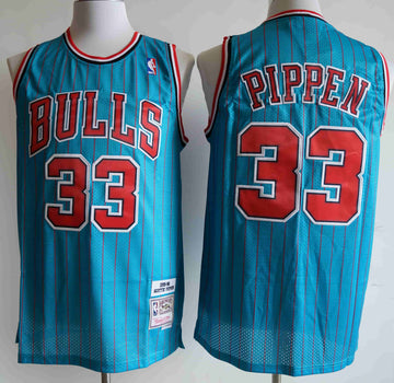 Scottie Pippen Chicago Bulls blue jersey