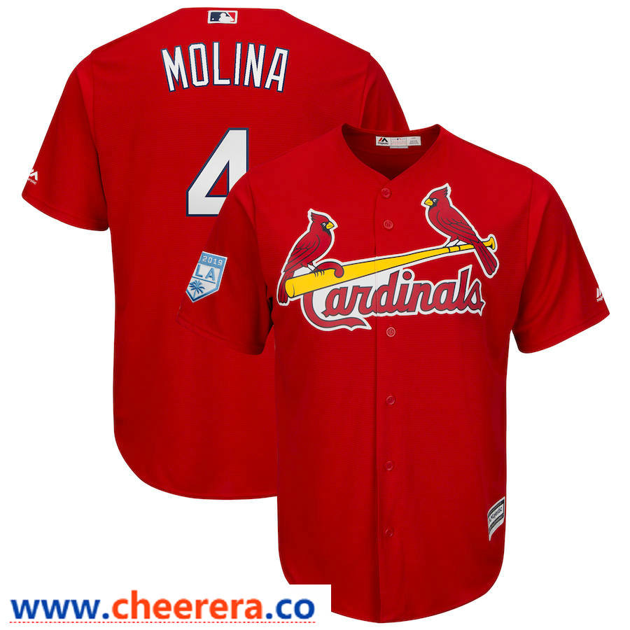 Yadier Molina St. Louis Cardinals red jersey