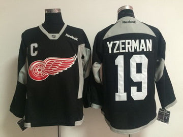 NHL Steve Yzerman Detroit Red Wings black jersey