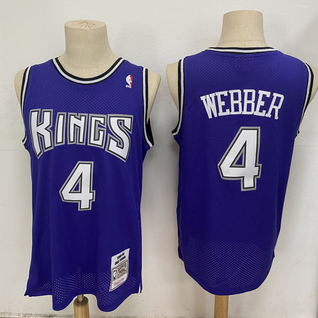 Chris Webber Sacramento Kings purple jersey