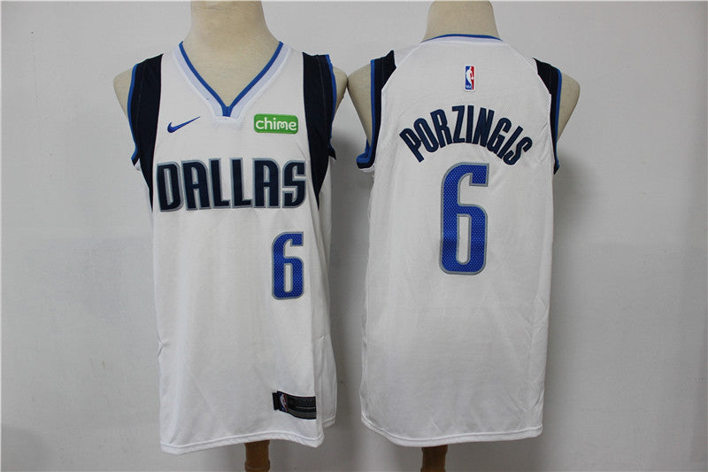 Kristaps Porzingis Dallas Mavericks white jersey