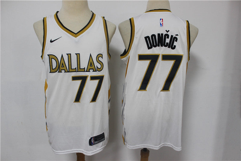 Luka Doncic Dallas Mavericks white jersey