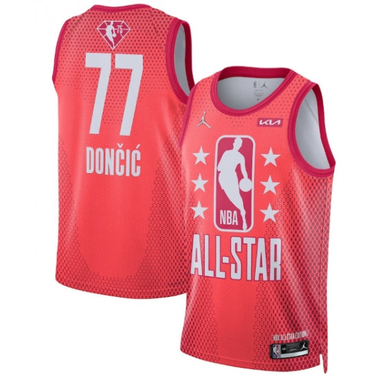 Men maroon jersey