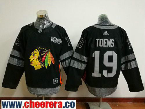 Jonathan Toews Chicago Blackhawks black jersey
