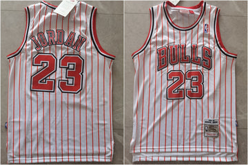 Michael Jordan Chicago Bulls white jersey