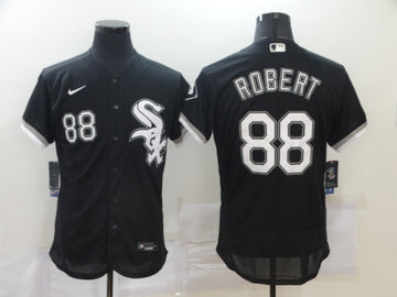 Luis Robert Chicago White Sox black jersey