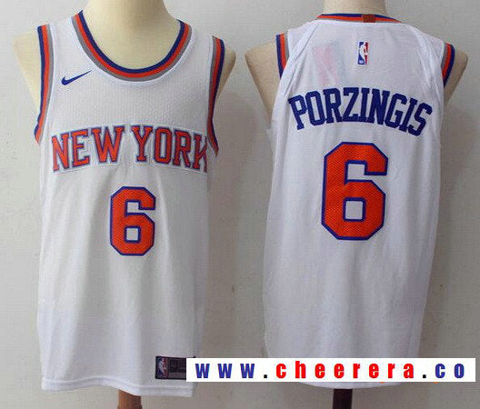 Kristaps Porzingis New York Knicks white jersey