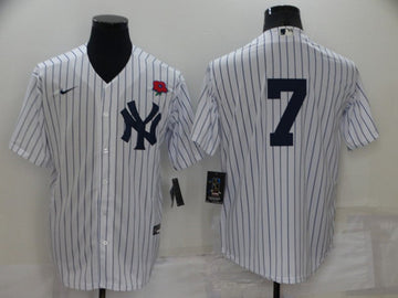 Mickey Mantle New York Yankees white jersey