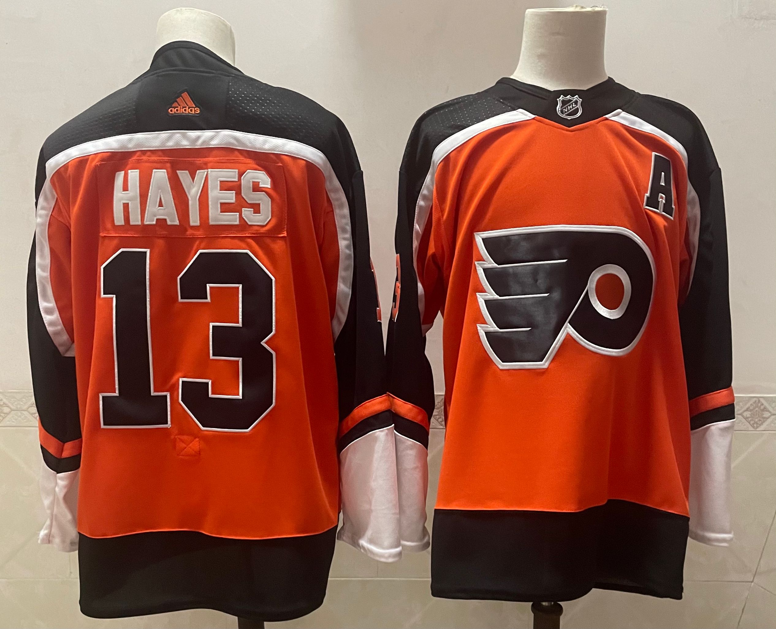 Kevin Hayes Philadelphia Flyers orange jersey