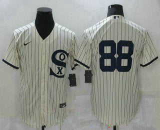 Luis Robert Chicago White Sox cream jersey