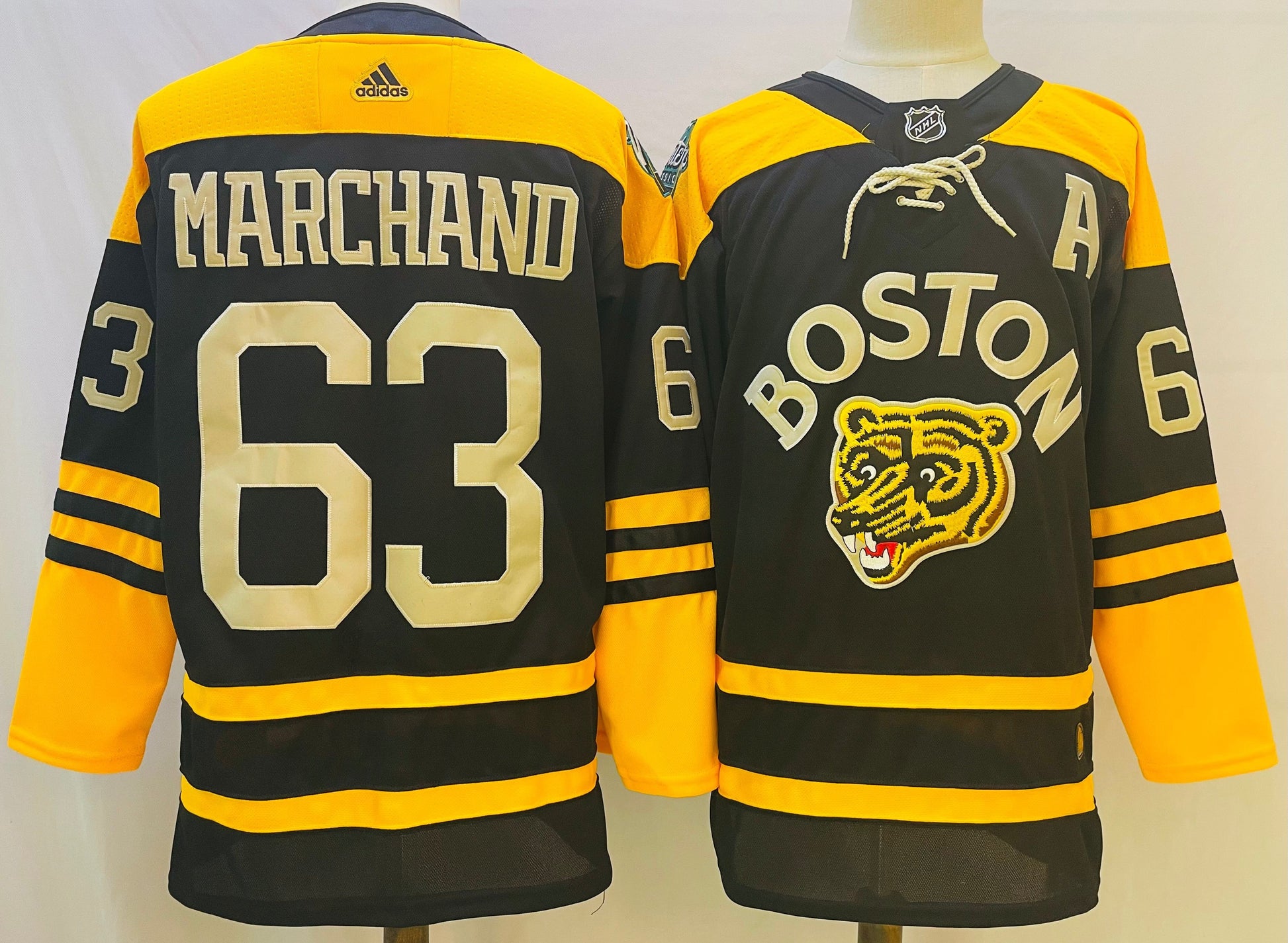 NHL Boston Bruins black Retro jersey
