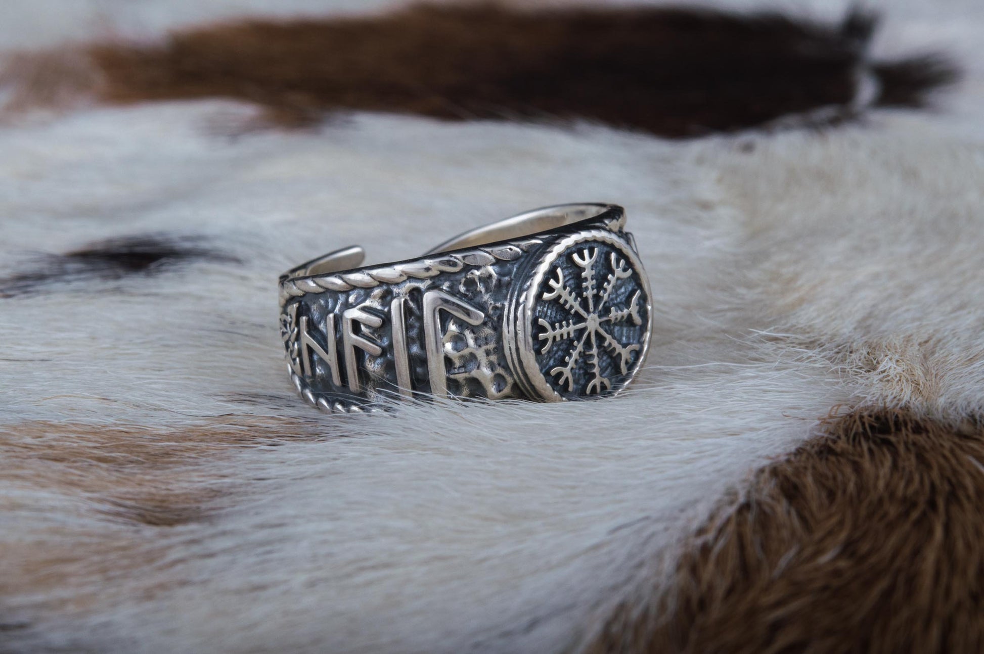 Viking Odin Ring - Helm of Awe Ring - Silver Viking Ring with Aegishjalmur Symbol and Hail Odin