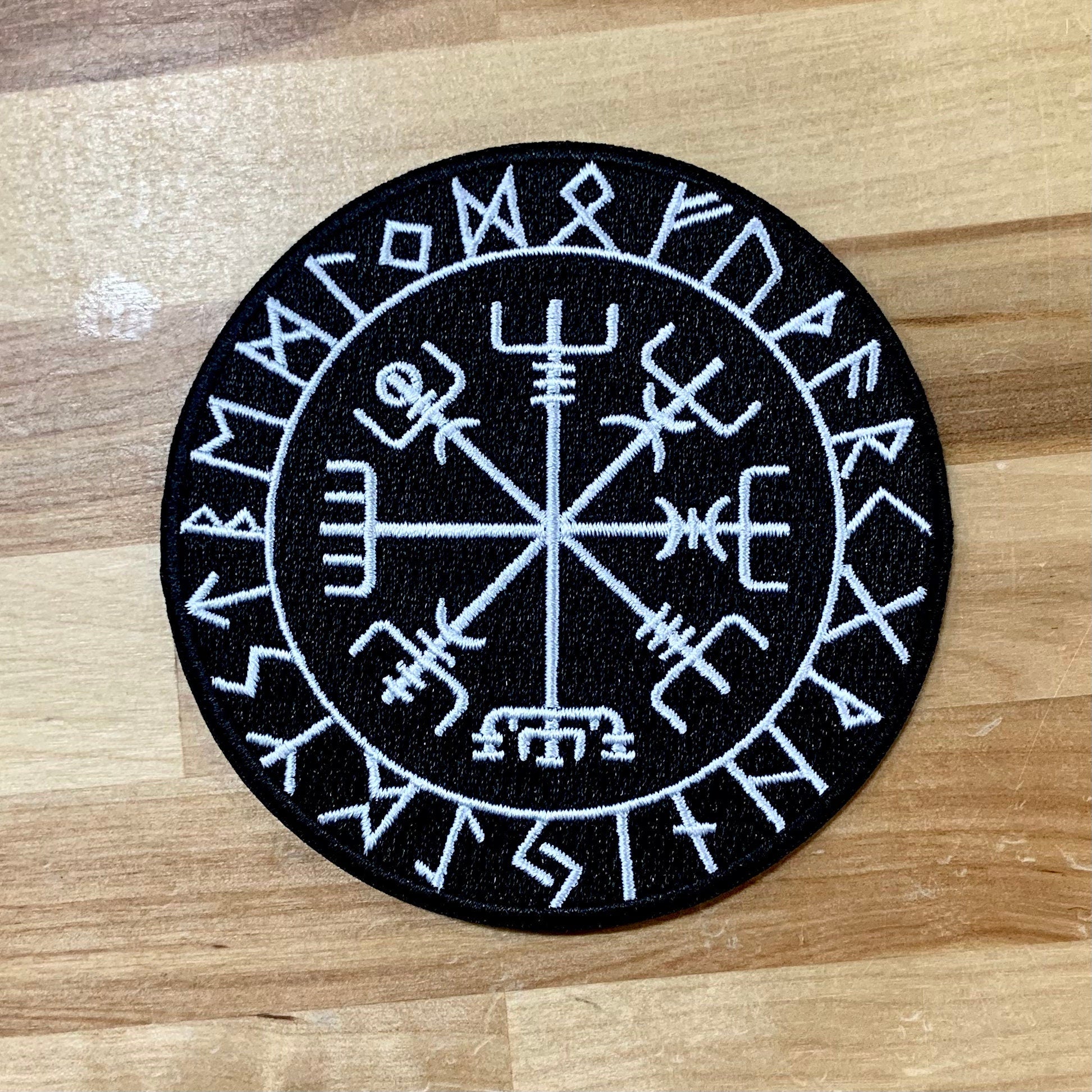 Viking Vegvisir Compass Rug - Round Viking Vegvisir Rug, Norse Compass Area Rug, Celtic Knot Nordic