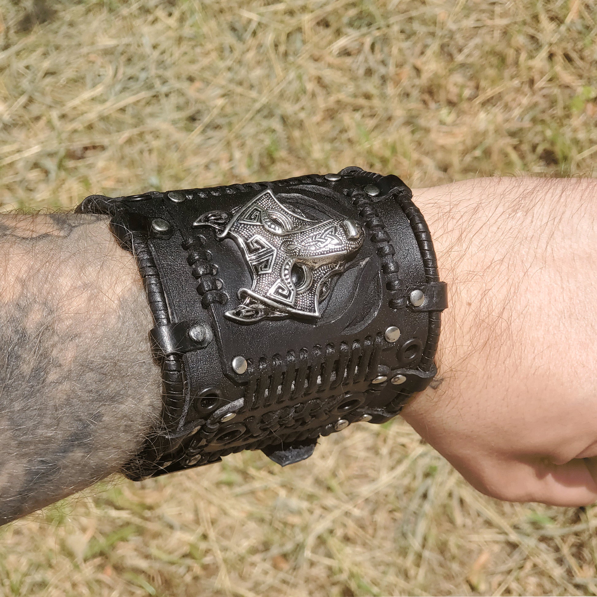 Viking Wolf Bracelet - Steampunk Black Leather Wolf Bracelet: Handmade Fenrir Accessory. Viking