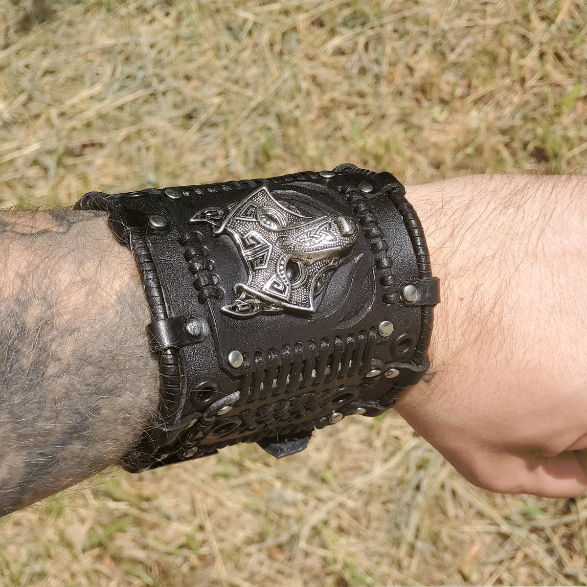 Viking Wolf Bracelet - Steampunk Black Leather Wolf Bracelet: Handmade Fenrir Accessory. Viking