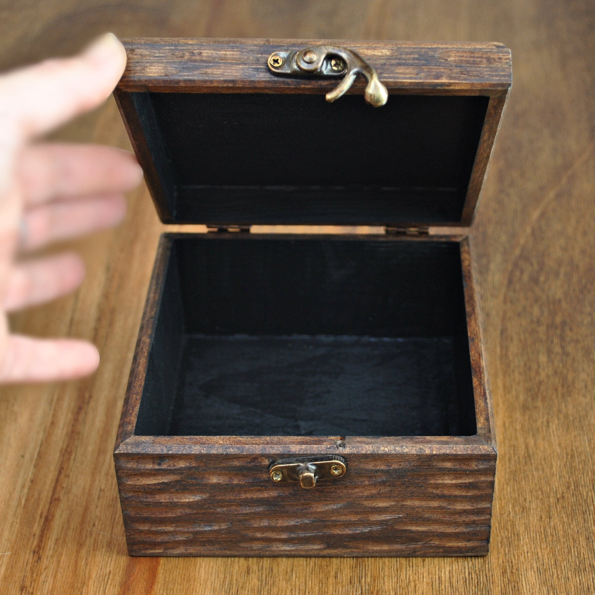Viking Rune Home Decor - Wooden box engraved with the Rune of Eternal Love – Personalized box for