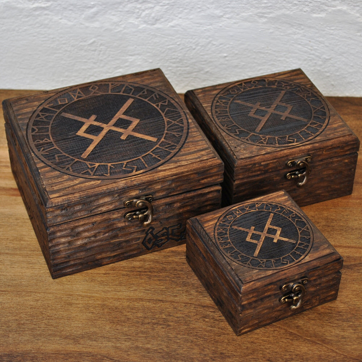 Viking Rune Home Decor - Wooden box engraved with the Rune of Eternal Love – Personalized box for