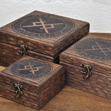 Viking Rune Home Decor - Wooden box engraved with the Rune of Eternal Love – Personalized box for