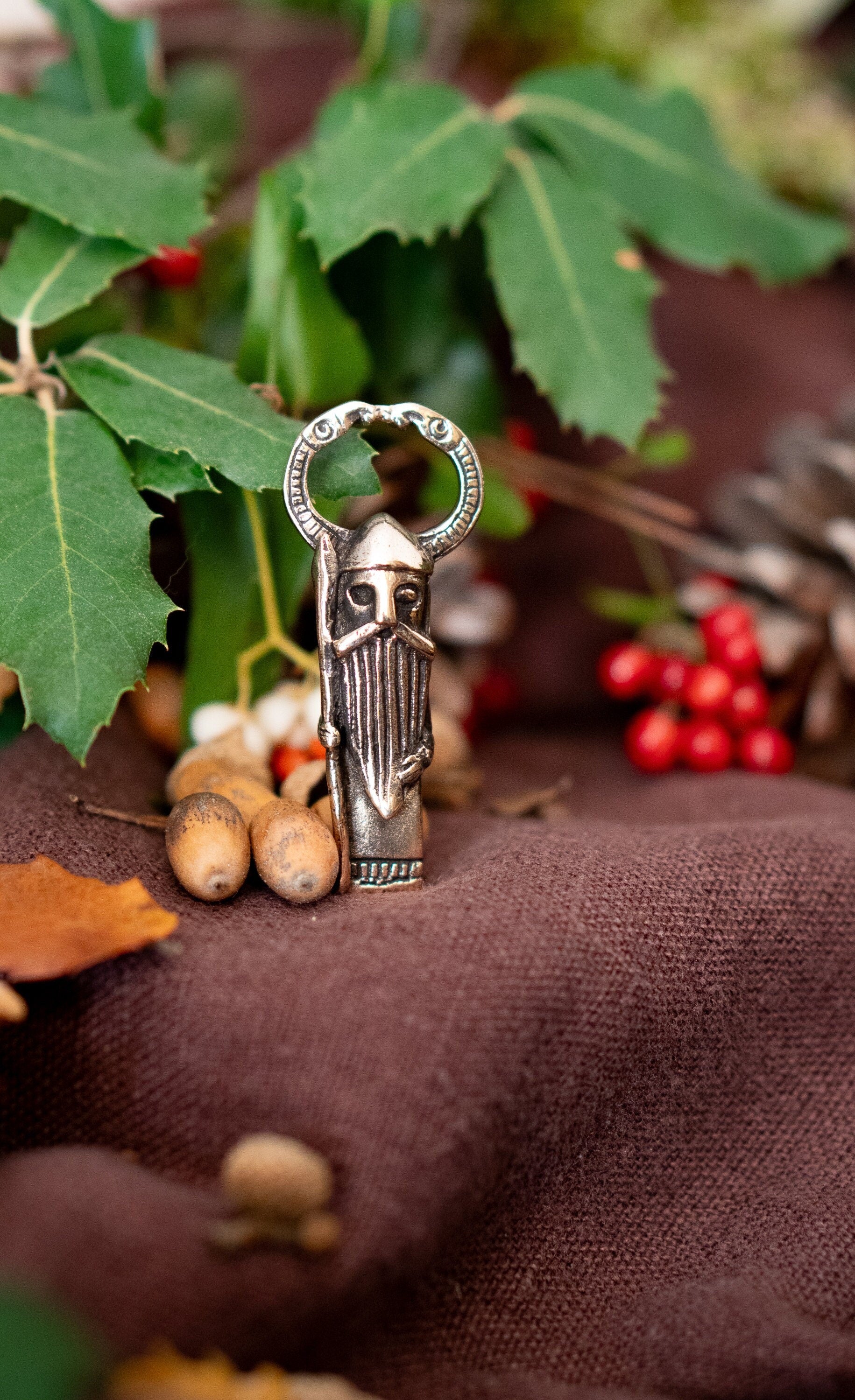 Viking Odin Necklace - Odin Norse myths inspired bronze pendant Viking Pagan amulett - Odinn