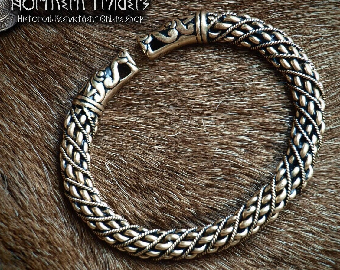 Viking Raven Necklace - Raven Head Viking Chain: Bronze Norse Necklace Replica