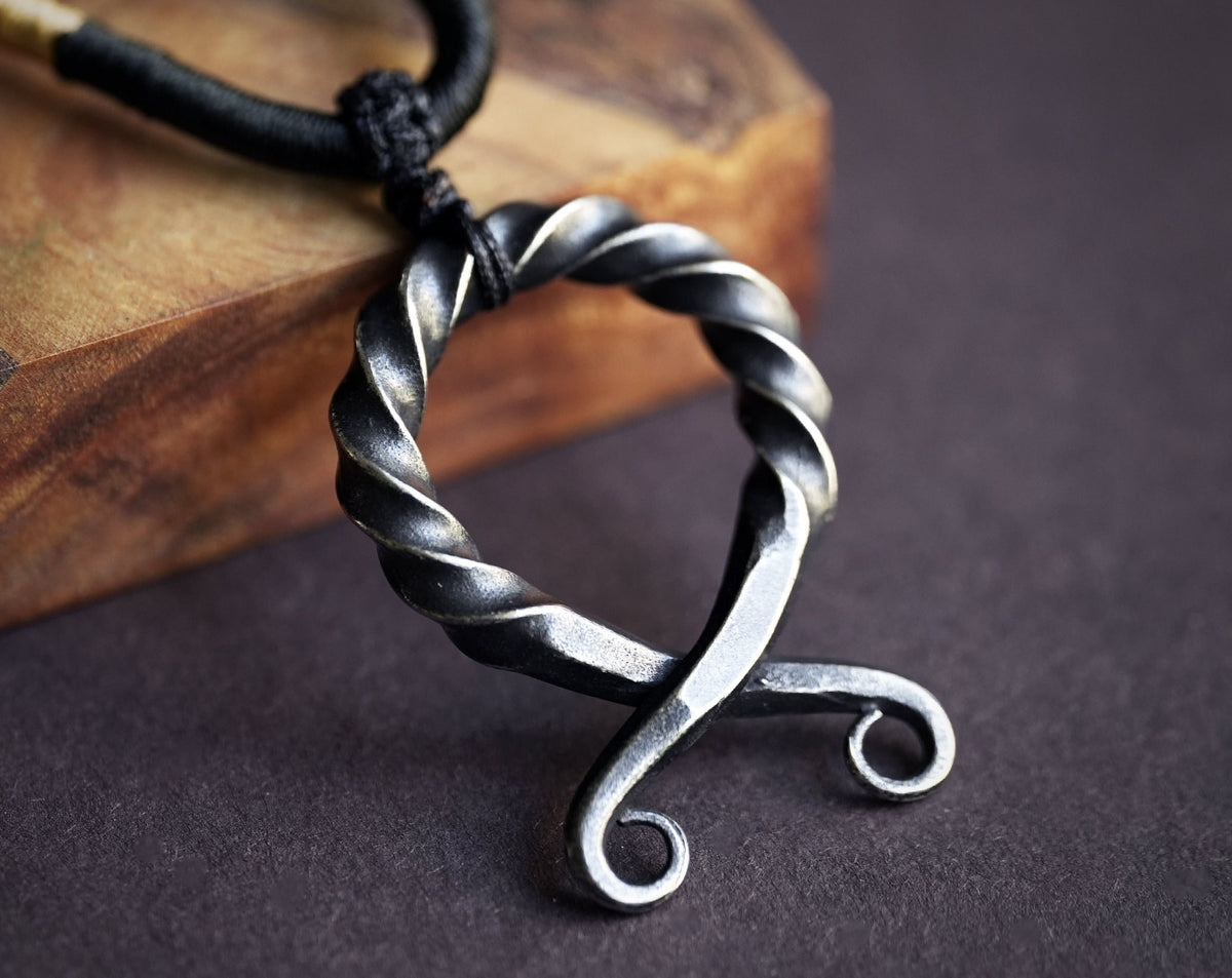 Viking Wolf Ring - Viking Wolf Head Torque Cuff Bracelet - Stainless Steel Fenrir Norse Arm Ring