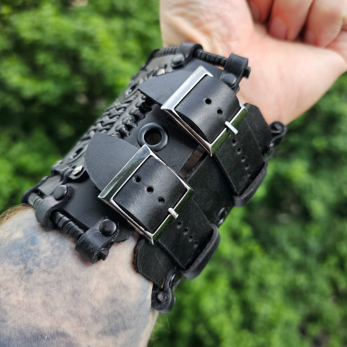 Viking Vegvisir Compass Bracelet - Steampunk Vegvisir Bracelet: Black Leather Viking Style Cuff