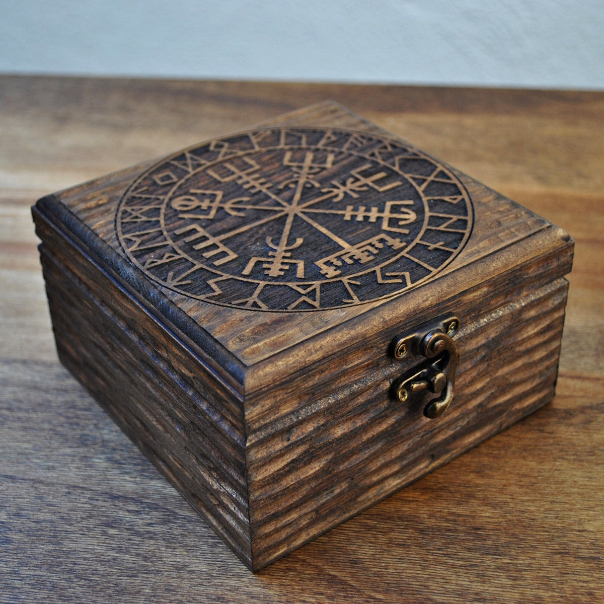 Viking Rune Home Decor - Wooden box engraved with the Rune of Eternal Love – Personalized box for