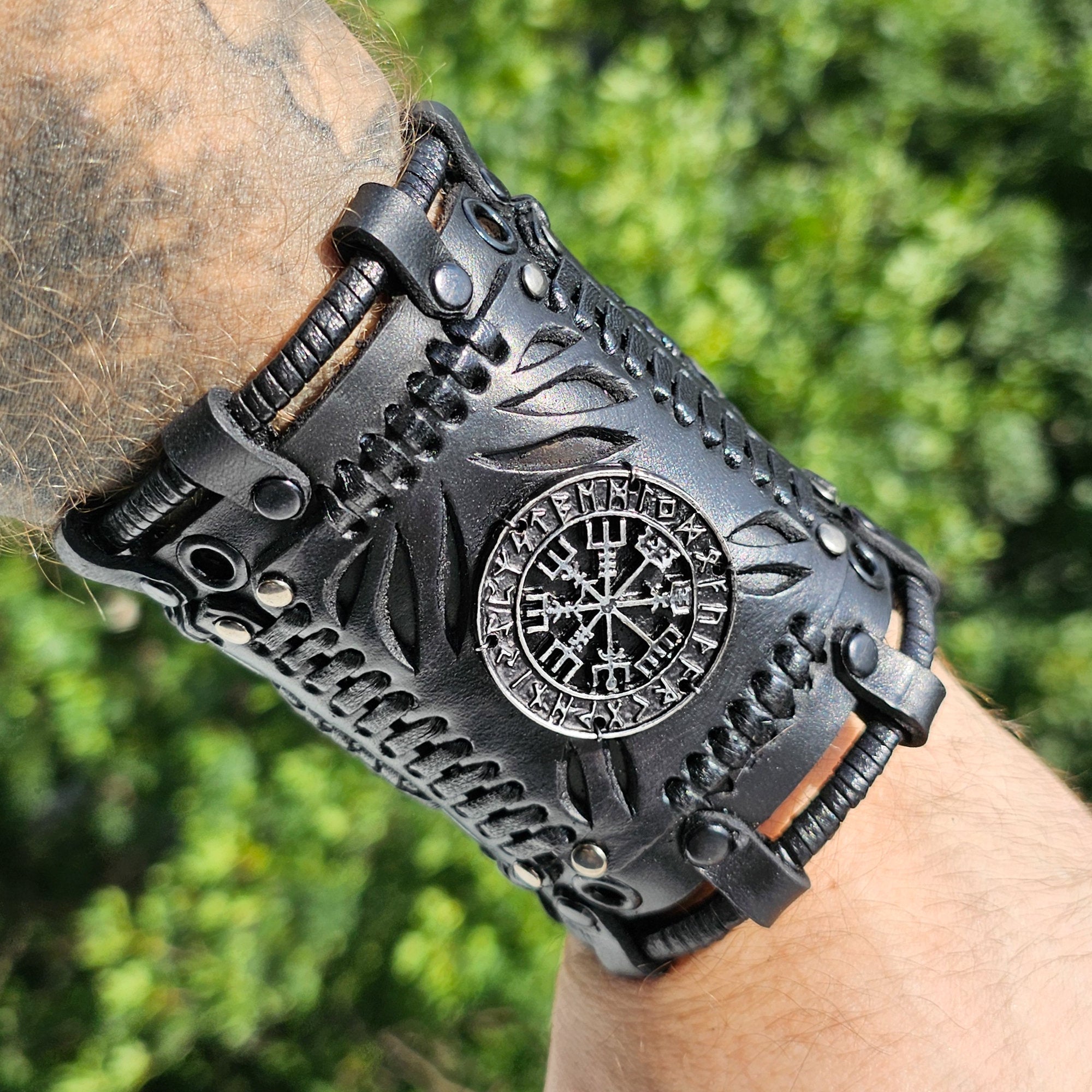 Viking Vegvisir Compass Bracelet - Steampunk Vegvisir Bracelet: Black Leather Viking Style Cuff