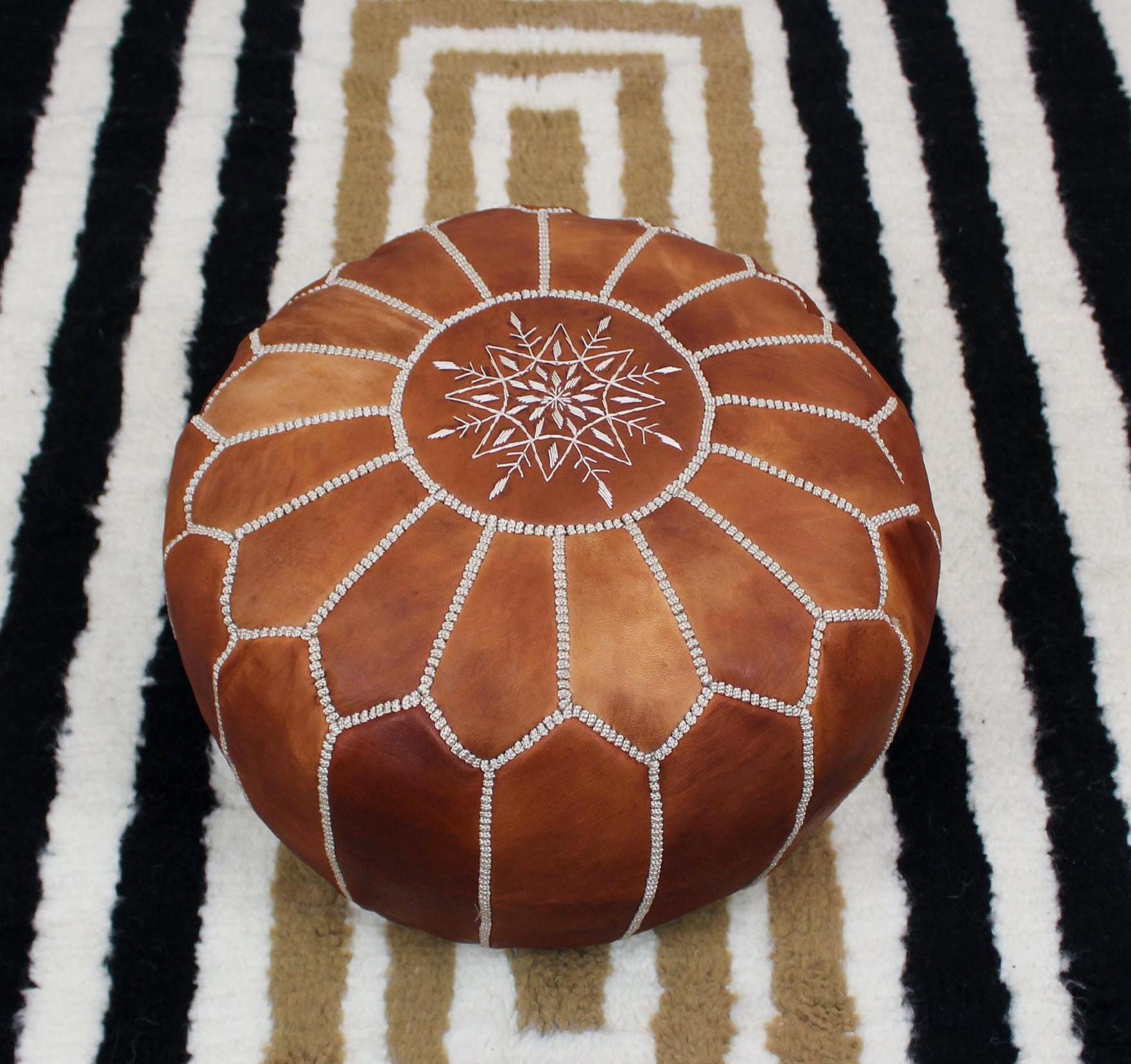Viking Rug - Viking Dragon Knotwork Rug, Norse Mythology, Celtic Serpent Warrior (40x60cm)