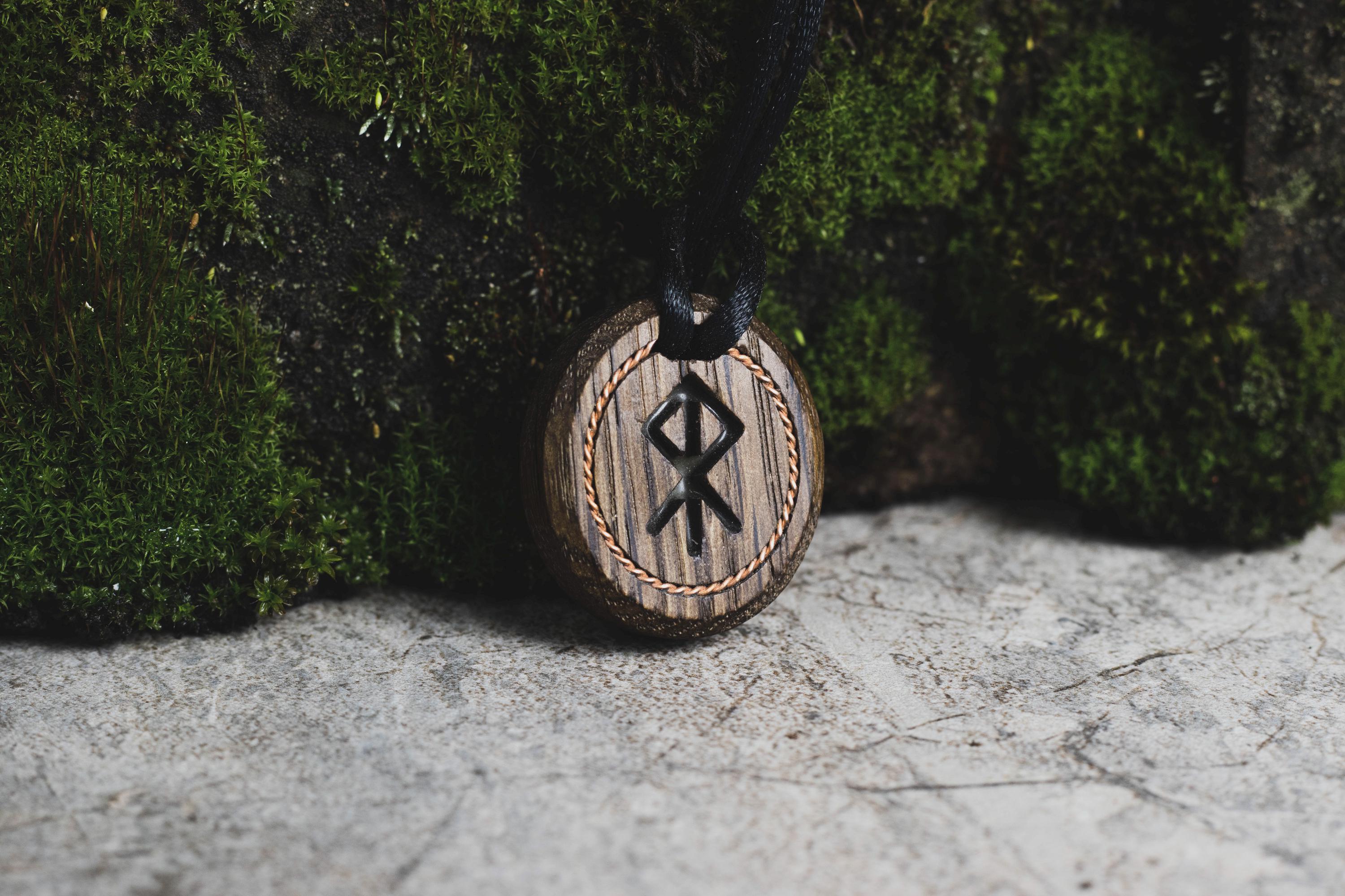 Viking Rune Necklace - Viking pendant with glowing protection rune, Personalization rune nordic
