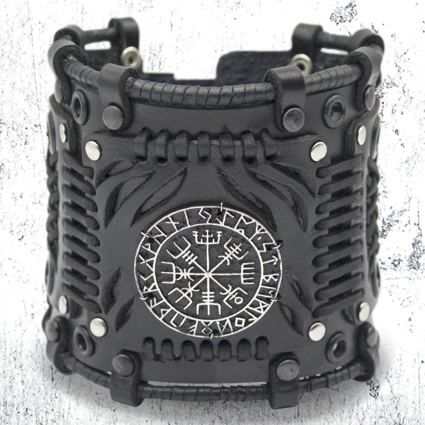 Viking Wolf Bracelet - Steampunk Black Leather Wolf Bracelet: Handmade Fenrir Accessory. Viking