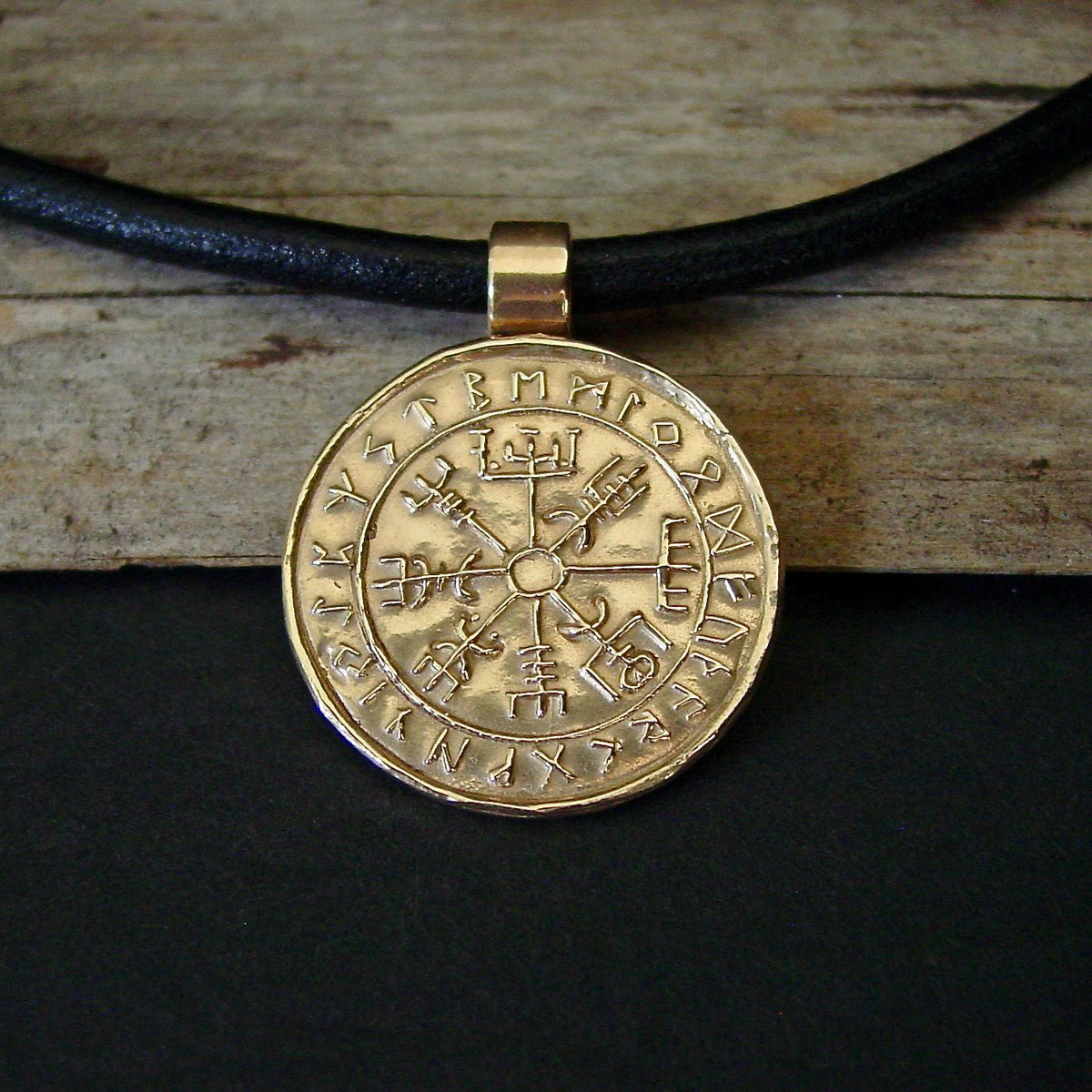 Viking Vegvisir Compass Necklace - Wayfinder Pendant: Hand-Carved Bronze Nordic Vegvisir Viking