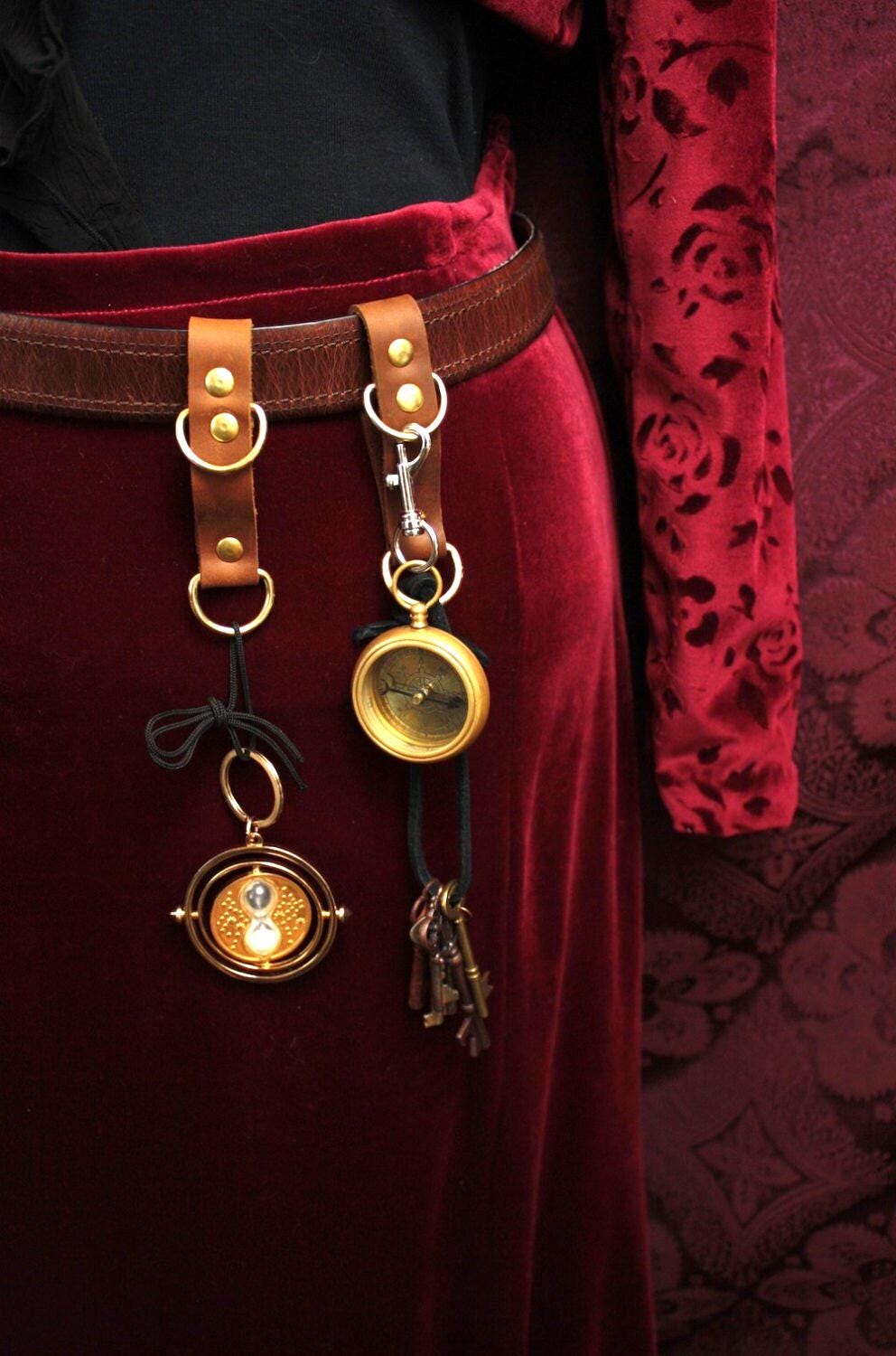 Viking Ring - Medieval Leather Belt Key Holder, Renaissance Keychain Belt Loop, Viking Cosplay