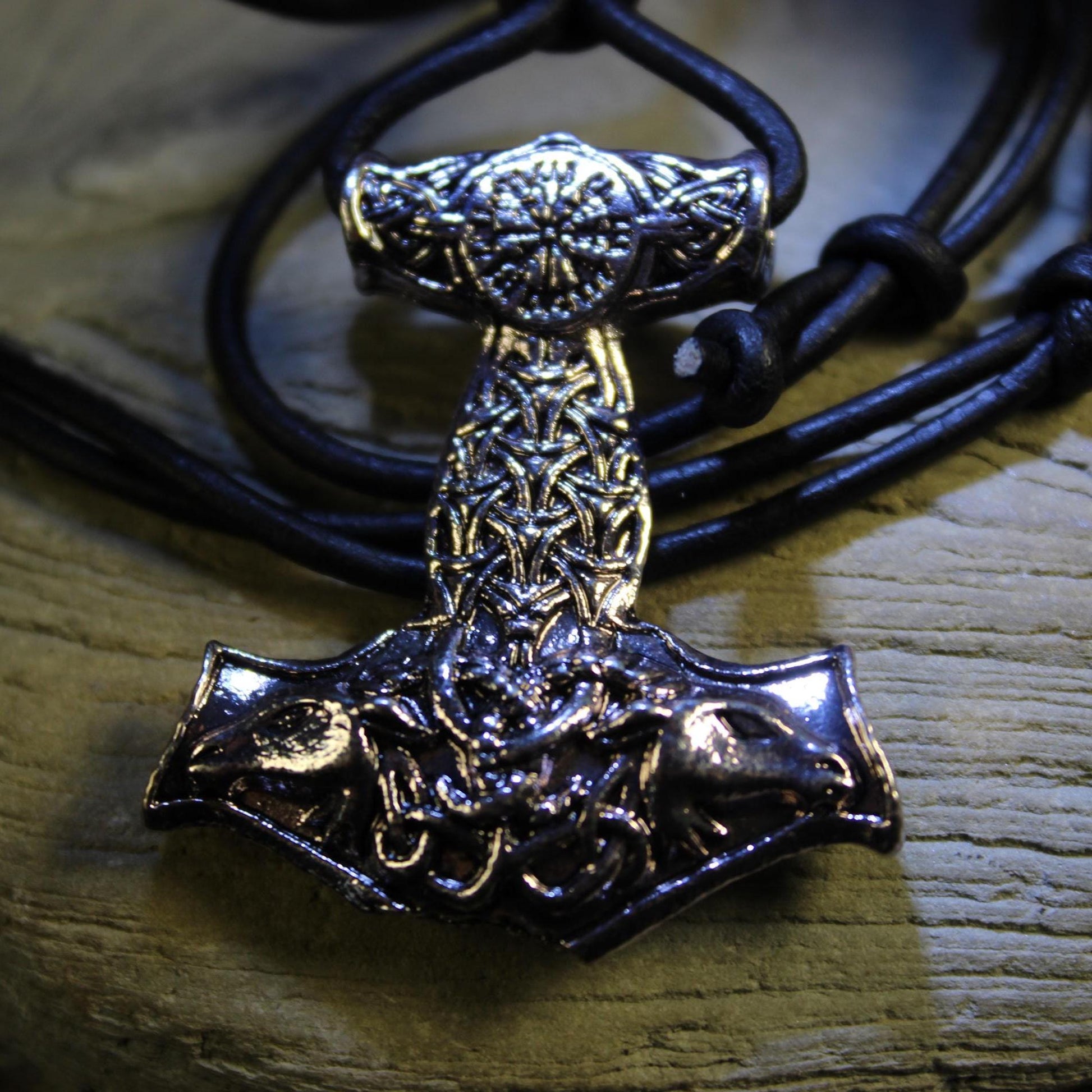 Viking Thor's Hammer Necklace - Viking Stainless Steel Hammer Pendant Necklace, Wolf Head Norse