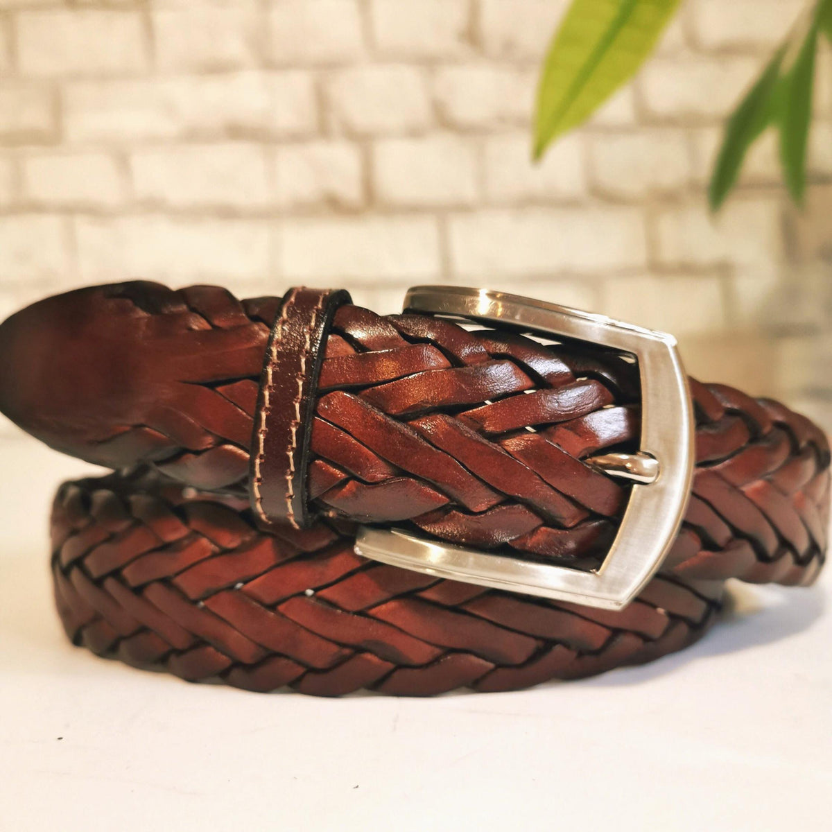 Viking Wolf Weapon Replica - Norse Viking War Horn, Handmade Engraved Wolf Ox Horn, Leather Strap