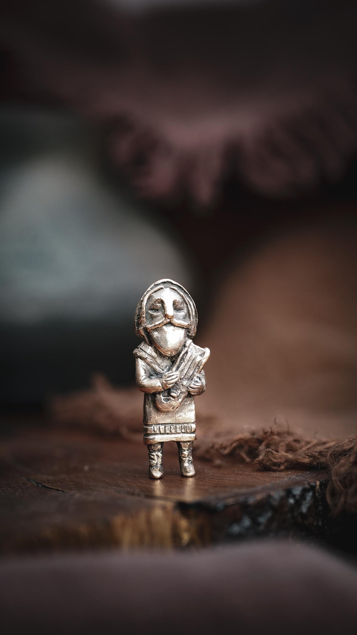Viking Odin Necklace - Odin Norse myths inspired bronze pendant Viking Pagan amulett - Odinn
