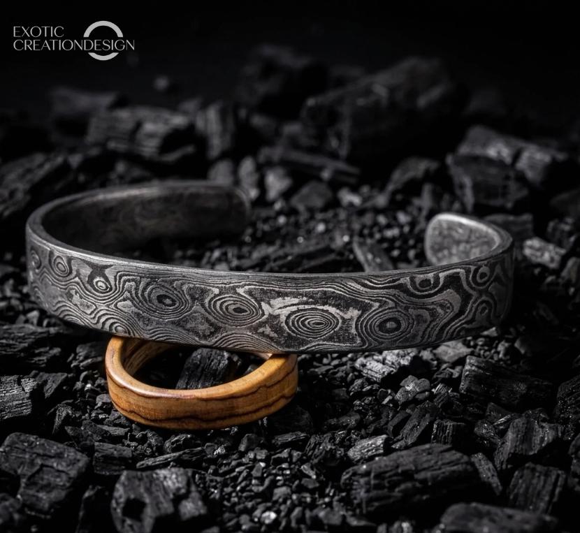 Viking Bracelet - Hand Forged Damascus Steel Viking Cuff Bracelet, Rustic Nordic Bangle