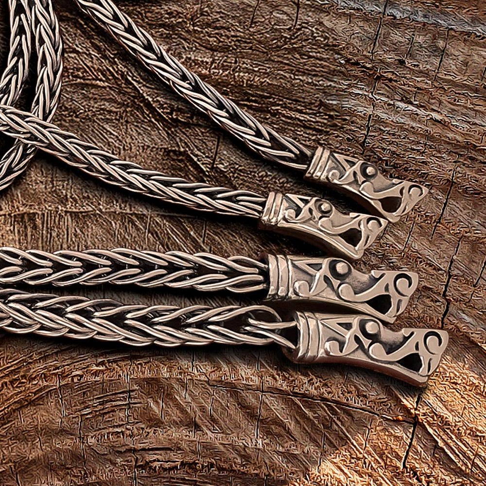 Viking Wolf Necklace - Bronze Viking Chain Wolf Head Necklace - Gotland Replica