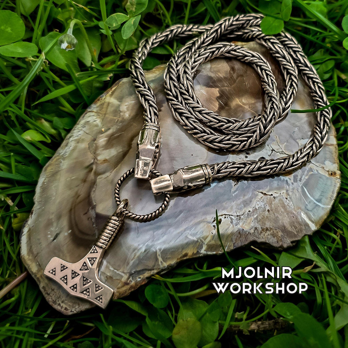 Viking Wolf Necklace - Bronze Viking Chain Wolf Head Necklace - Gotland Replica
