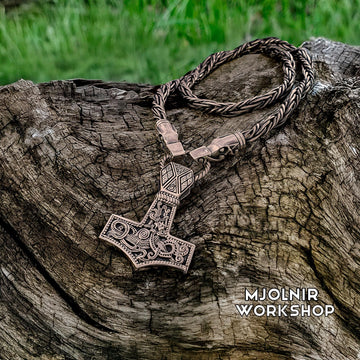 Viking Wolf Necklace - Bronze Viking Chain Wolf Head Necklace - Gotland Replica