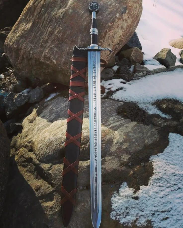 Viking Costume & LARP - 36” Damascus Northmen Sword with Scabbard, Handmade Collectible Medieval
