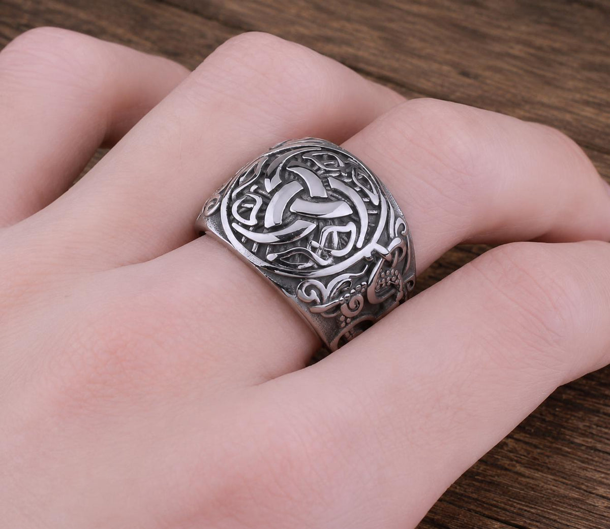 Viking Raven Ring - Viking Tree of Life Ring – Nordic Raven Signet Ring