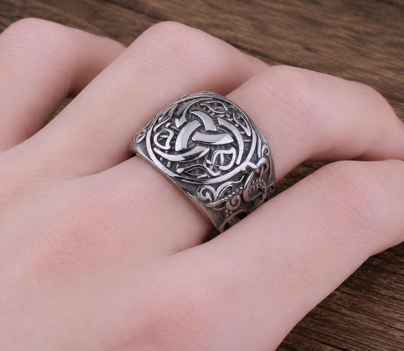 Viking Raven Ring - Viking Tree of Life Ring – Nordic Raven Signet Ring