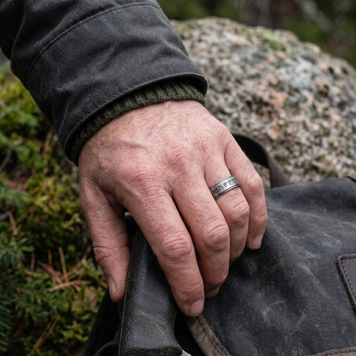 Viking Rune Ring - Personalized Silver Viking Rune Ring for Men, Engraved Norse Fidget Band, Nordic