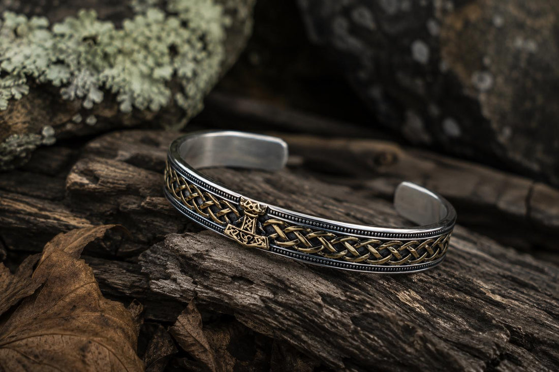 Viking Thor's Hammer Bracelet - Mjolnir Nordic bangle, viking jewelry, thor hammer bracelt, viking
