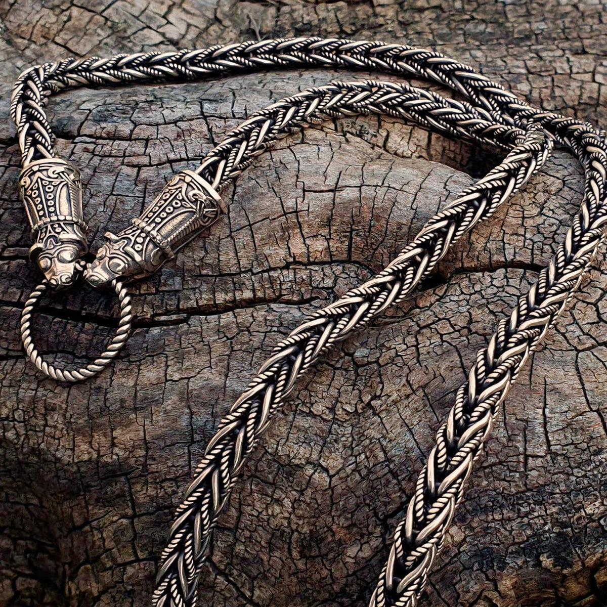 Viking Wolf Necklace - Bronze Viking Chain Wolf Head Necklace - Gotland Replica